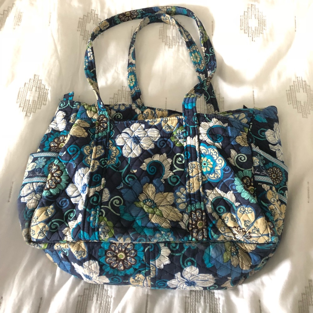 Vera Bradley large tote